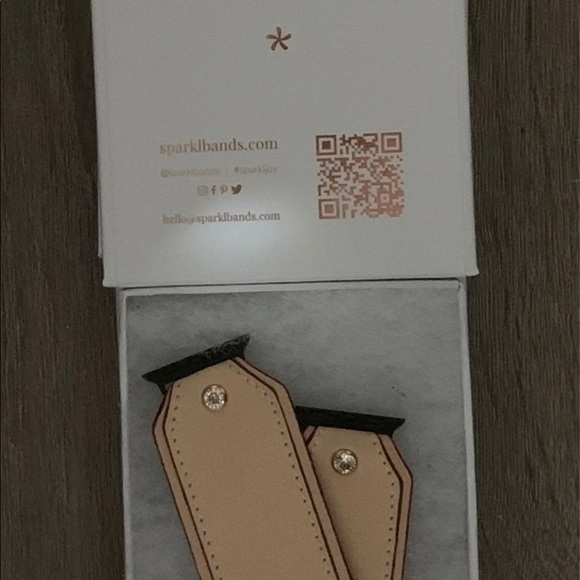 Brand New Spark’l 38/40 - I Watch Band size Small/Medium - Picture 2 of 4